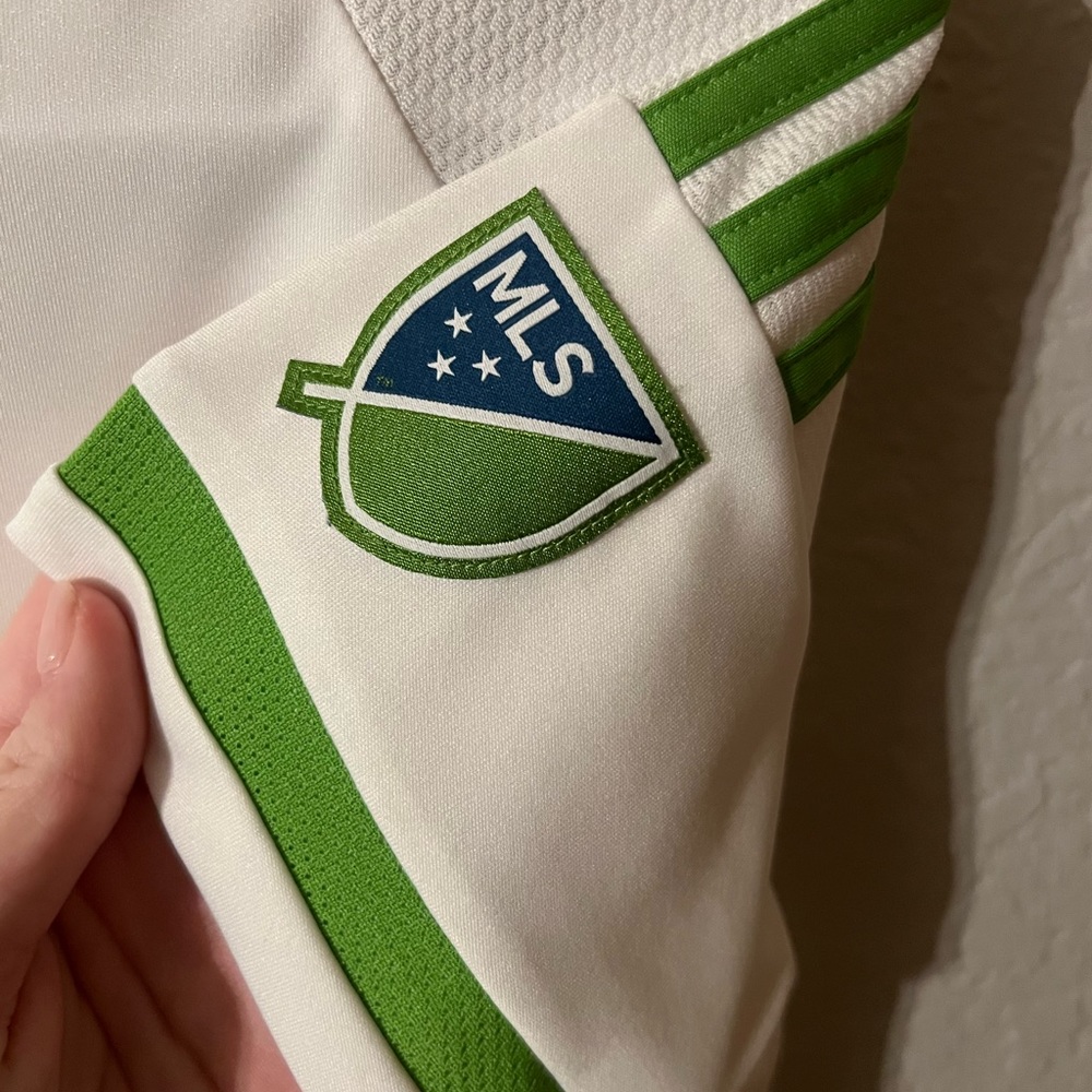 Seattle Sounders FC Jersey - Picture 4 of 5